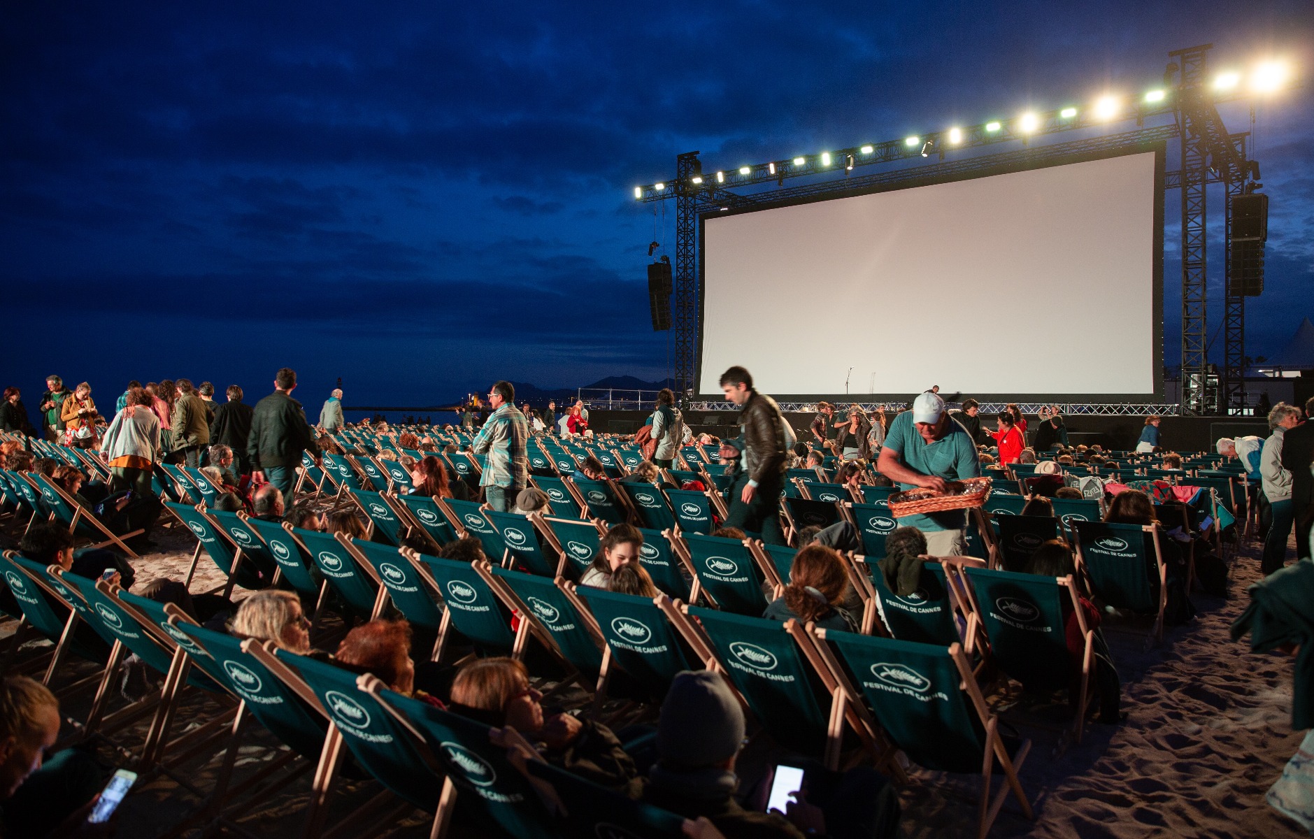 Spectateurs cinéma en plein air